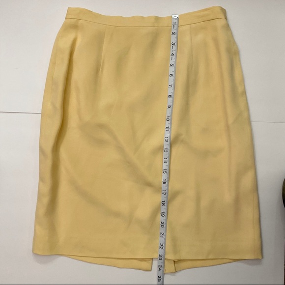 Vintage Yellow Skirt, 100% silk with pockets - Picture 5 of 6